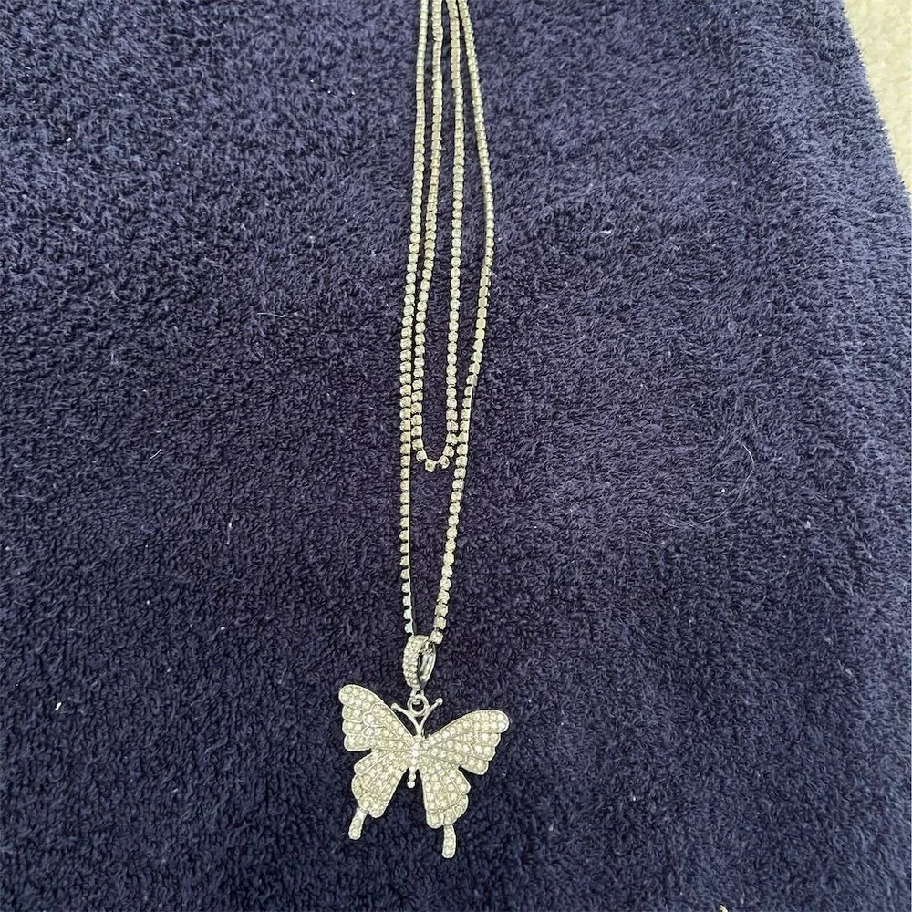 Huerta Jewelry‎ grunge Rhinestone Butterfly Pendant Necklace Silver Tone